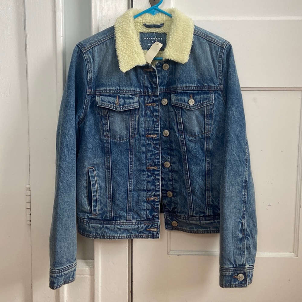 Jean jacket with fur, on the inside from Aèropostale size M
